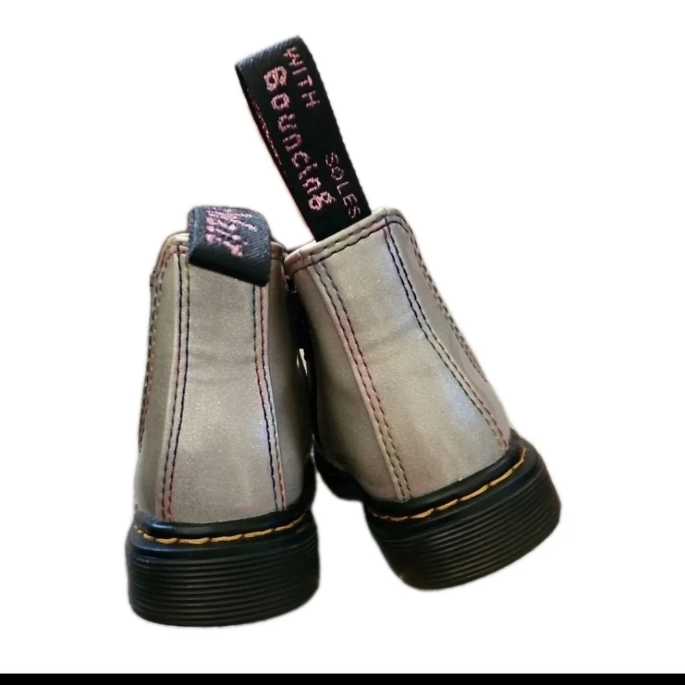Dr. Martens Toddler 2976 Sparkle Rays Silver Chelsea Rainbow Trendy Boot 7